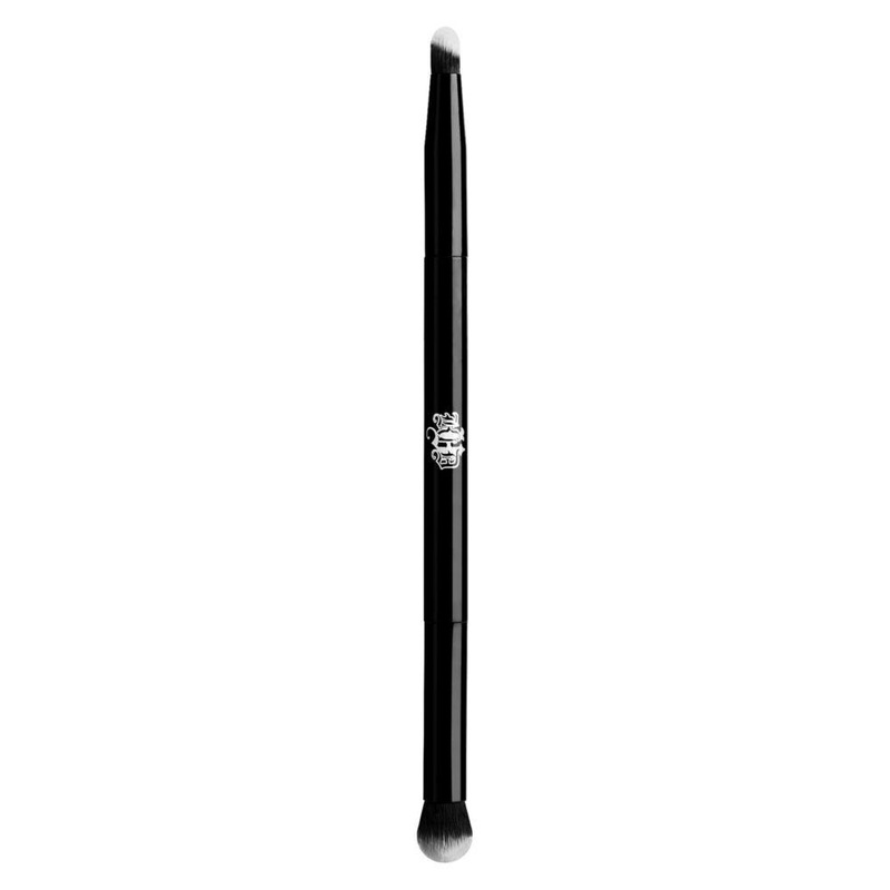 Shade + Light Eye Contour Brush