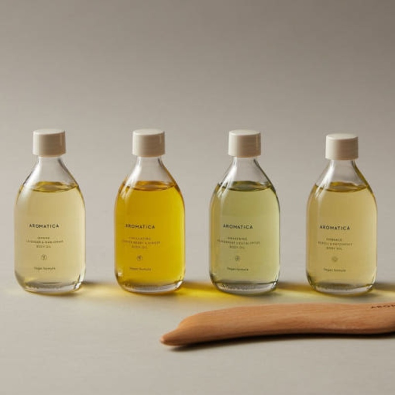 AROMATICA Body Oil Massager Kit Mellowness Body Oil Magnolia & Sandalwood + Gua Sha